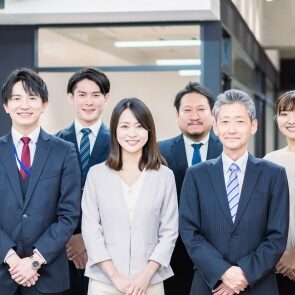 顧客・販売管理クラウドサービス　ソリューション事業部　南様/坂池様